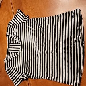 Brand new Talbots Women's short sleeve top, size MP.